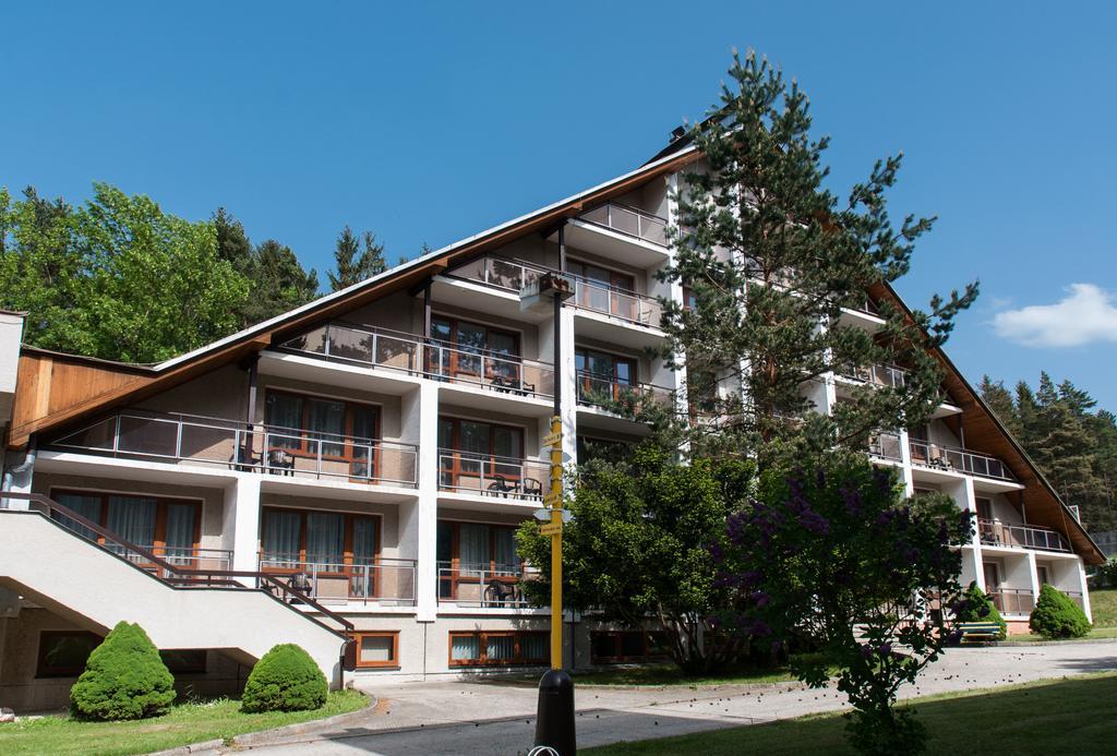 Hotel Radejov Knezdub Exterior foto